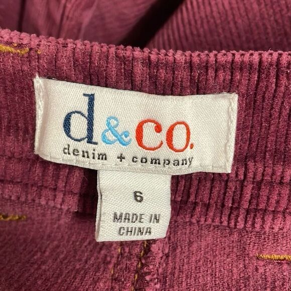 D & CO Women’s Burgundy Corduroy Button Zip Boot Cut Pants Size 6 - Picture 7 of 8
